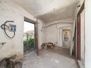 Prodej obchodního prostoru, Chrášťany, 105 m2