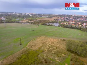 Prodej pole, Praha - Šeberov, 2421 m2