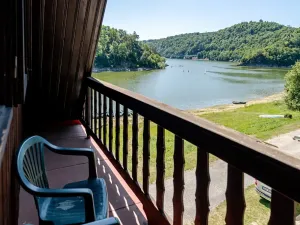 Prodej chaty, Bítov, 650 m2