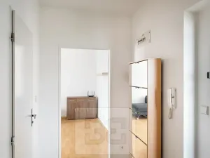 Pronájem bytu 1+kk, Milovice, 44 m2