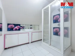 Prodej rodinného domu, Hroznětín, ČSA, 240 m2