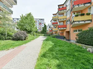 Pronájem bytu 1+kk, Praha - Vysočany, Poděbradská, 36 m2
