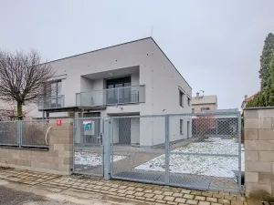 Pronájem bytu 2+kk, Pátek, 80 m2