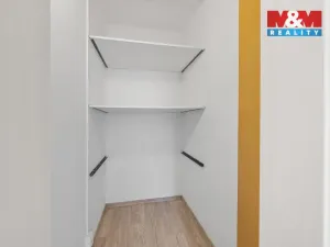 Pronájem bytu 3+1, Děčín - Děčín IX-Bynov, Sokolská, 67 m2