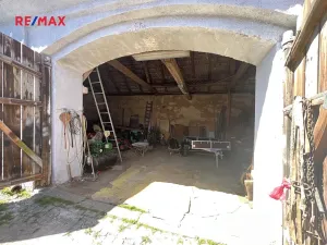 Prodej rodinného domu, Chrást, 280 m2