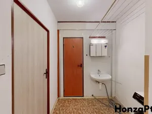 Prodej bytu 4+1, Praha - Černý Most, Kuttelwascherova, 97 m2