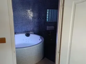 Prodej vícegeneračního domu, Hýskov, Prostřední, 330 m2