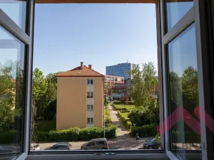 Pronájem bytu 2+kk, Praha - Dejvice, Zelená, 49 m2