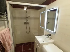 Pronájem bytu 2+kk, Praha - Kobylisy, Chabařovická, 46 m2