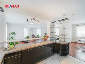 Prodej rodinného domu, Žilina, Zahradní, 774 m2