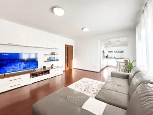 Prodej bytu 2+1, Praha - Dolní Počernice, Národních hrdinů, 75 m2