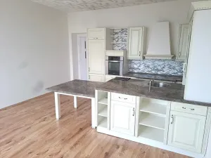 Pronájem bytu 3+1, Hradec Králové, Nerudova, 102 m2