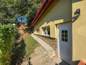 Prodej bytu 2+kk, Červené Pečky, Dobešovice, 66 m2