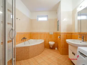 Pronájem bytu 2+kk, Hradec Králové - Třebeš, Labská louka, 53 m2