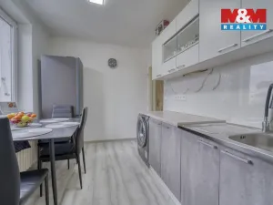 Prodej bytu 3+1, Plzeň, Na Kovárně, 70 m2