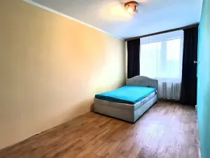 Prodej bytu 3+1, Praha - Horní Měcholupy, Livornská, 74 m2