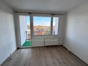 Pronájem bytu 3+1, Rokycany, K Řece, 76 m2