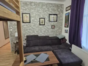 Prodej bytu 2+kk, Praha - Libeň, Zenklova, 31 m2
