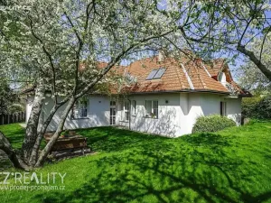 Prodej vily, Praha - Lipence, Na Bambouzku, 300 m2