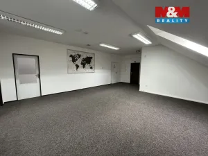 Pronájem obchodního prostoru, Čáslav - Čáslav-Nové Město, Jeníkovská, 165 m2