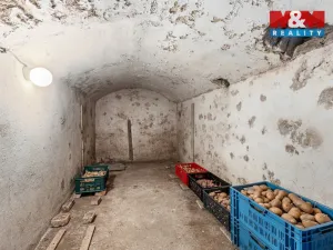 Prodej rodinného domu, Líšťany, Zlatá Ulička, 272 m2