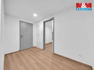 Pronájem bytu 2+kk, Pardubice - Zelené Předměstí, nábřeží Závodu míru, 79 m2