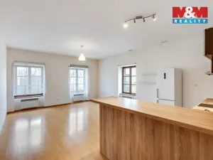 Prodej bytu 2+kk, Hostomice, Tyršovo náměstí, 61 m2
