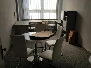 Pronájem kanceláře, Žatec, Otokara Březiny, 17 m2