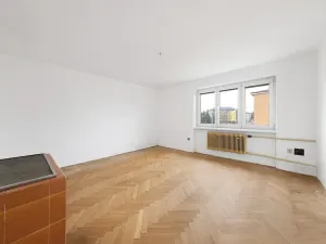 Prodej bytu 3+1, Bystřice, U Stadionu, 58 m2