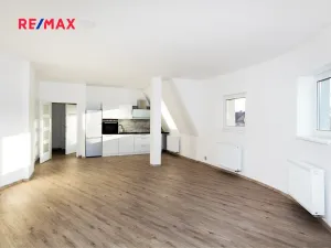 Prodej činžovního domu, Ústí nad Labem, náměstí Prokopa Velikého, 576 m2