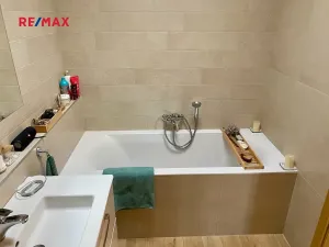 Pronájem rodinného domu, Mukařov, Na Kopci, 103 m2