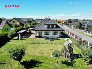 Prodej rodinného domu, Křenice, K Aleji, 166 m2