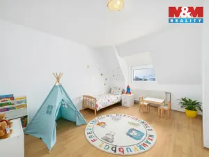 Prodej bytu 3+1, Čáslav - Čáslav-Staré Město, Na Kozinci, 102 m2