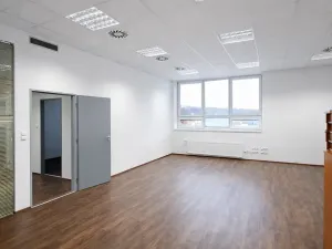 Pronájem kanceláře, Praha - Libeň, Lihovarská, 76 m2