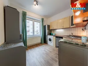 Prodej bytu 3+1, Karlovy Vary, Bulharská, 102 m2