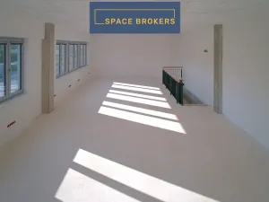 Pronájem skladu, Mikulov, 1000 m2