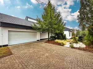 Pronájem rodinného domu, Dolní Břežany, V Úvozu, 380 m2