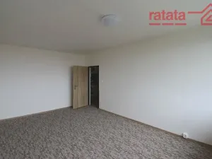 Pronájem bytu 2+1, Chomutov, Březenecká, 64 m2