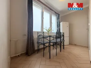 Pronájem bytu 1+1, Tábor, Jesenského, 43 m2