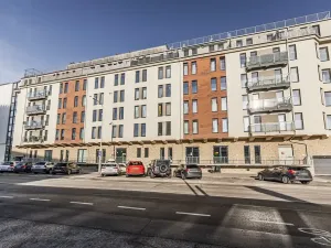 Pronájem bytu 1+kk, Praha - Holešovice, Jankovcova, 33 m2