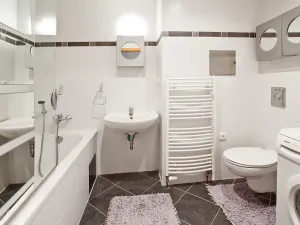 Pronájem bytu 2+kk, Praha - Vyšehrad, Neklanova, 68 m2