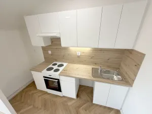Pronájem bytu 2+kk, Praha - Krč, U krčské vodárny, 40 m2