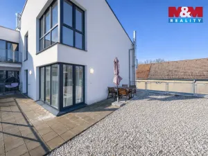 Prodej bytu 3+kk, Praha - Hrdlořezy, Mezilehlá, 70 m2