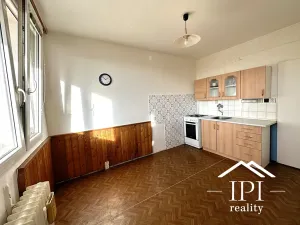 Prodej bytu 3+1, Praha - Podolí, Kaplická, 59 m2