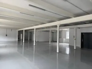 Pronájem skladu, Ostrov, 150 m2