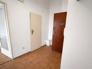 Pronájem bytu 2+kk, Praha - Holešovice, Poupětova, 50 m2