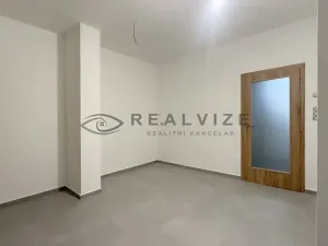 Pronájem kanceláře, Trhové Sviny, Nové město, 32 m2