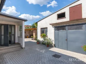 Prodej rodinného domu, Nechanice, 180 m2