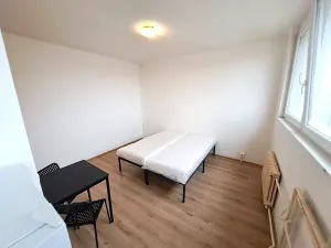 Pronájem bytu 1+kk, Praha - Vysočany, U vinných sklepů, 27 m2