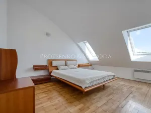 Prodej ubytování, Křižanov, Benešovo náměstí, 530 m2